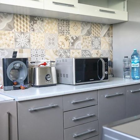 Colonial Touch Apartament Брашов Экстерьер фото